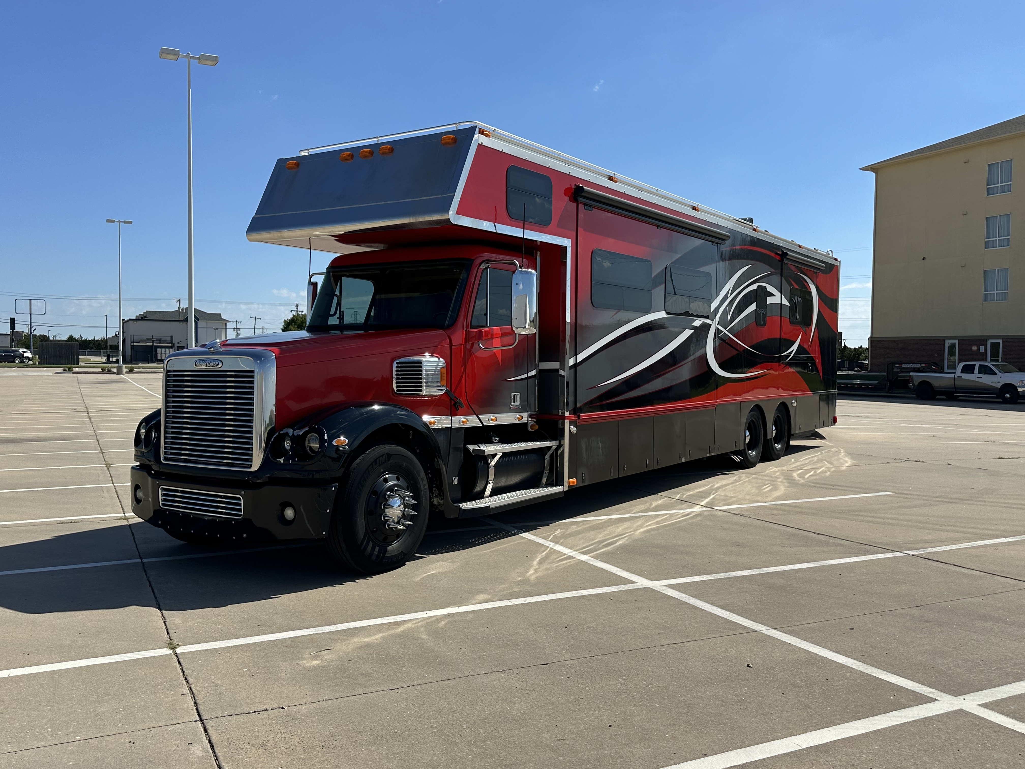 Used 2010 Renegade 45' Motorcoach